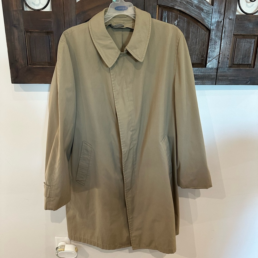 Vintage London Fog Maincoat Trench – Classic Beige Rain Jacket